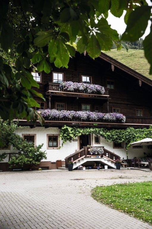 Hochwart Hof Bed & Breakfast Bed and Breakfast Saalbach-Hinterglemm Eksteriør billede